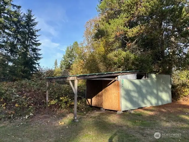 2nd shed on side of property