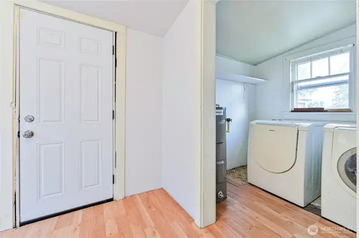 Private exterior entrance to 2nd bedroom space