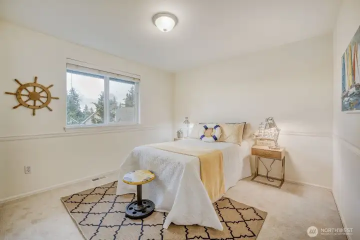 2nd bedroom