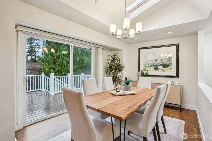 Host holiday gatherings and meals of any size in the spacious and inviting dining area! Host holiday gatherings and meals of any size in the spacious and inviting dining area!