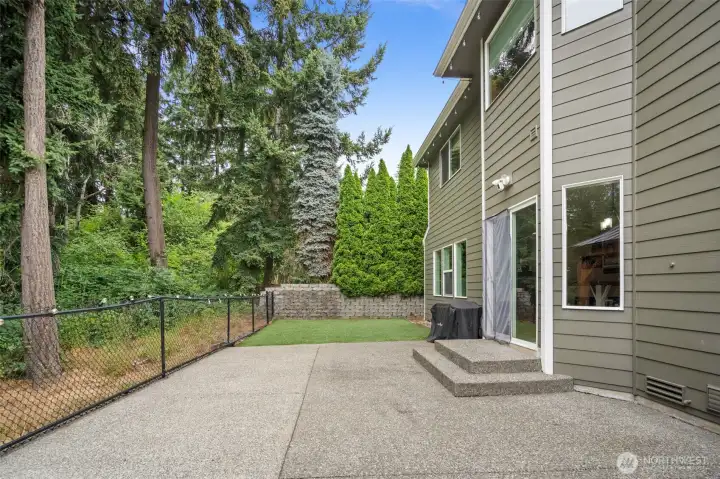 Fully fenced backyard!