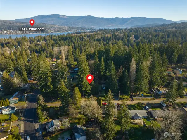 Great proximity to Lake Whatcom and Galbraith trails are just up bonanza Street