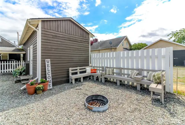 Gather around the fire pit for s'mores, strumming the guitar and lots of laughter!