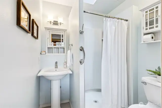 Bathroom 2