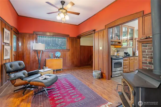 Reading/sitting room.