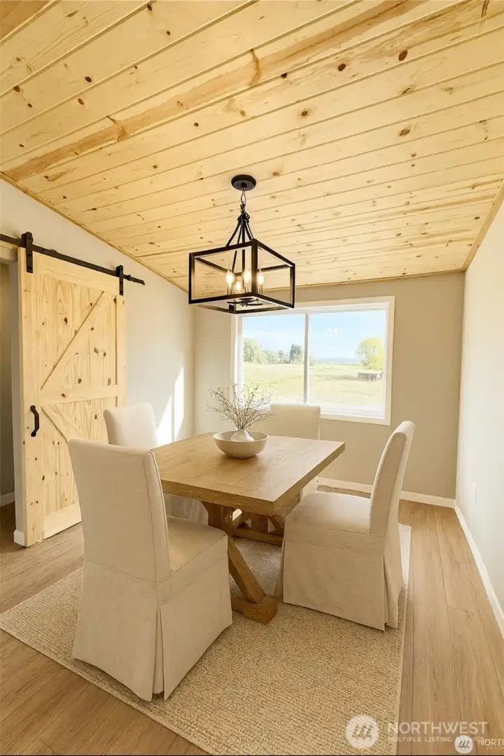 Dining room - virtual staging
