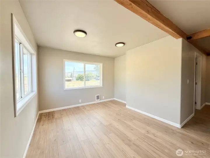 Additional Finished Room/Mudroom