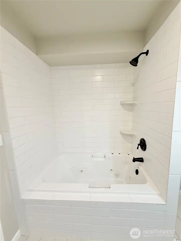 Jetted Tub
