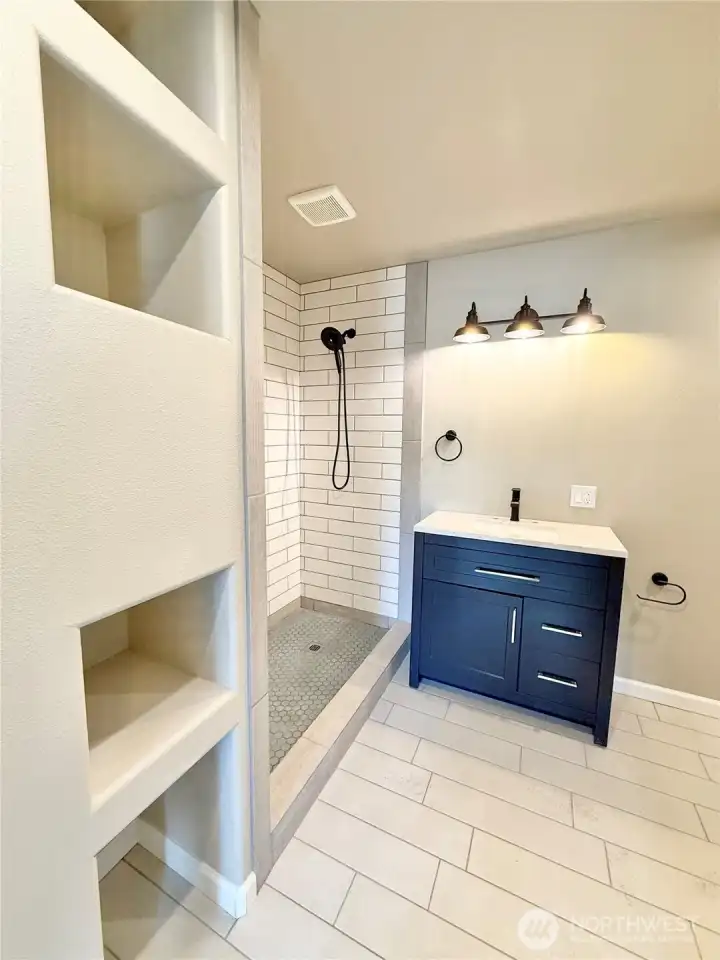 2nd Full Bathroom