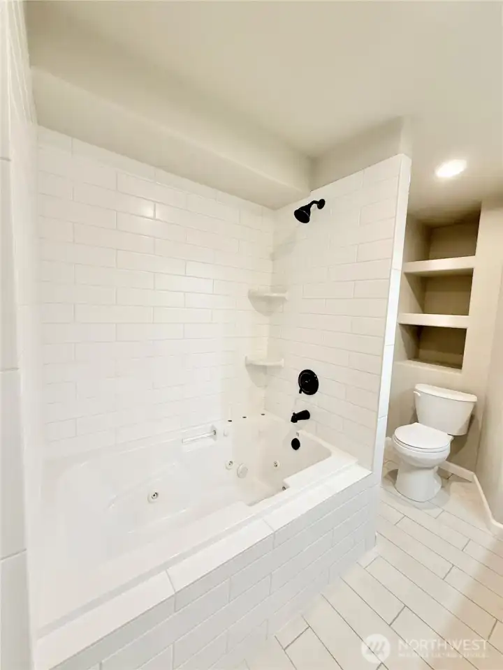 2nd Full Bathroom
