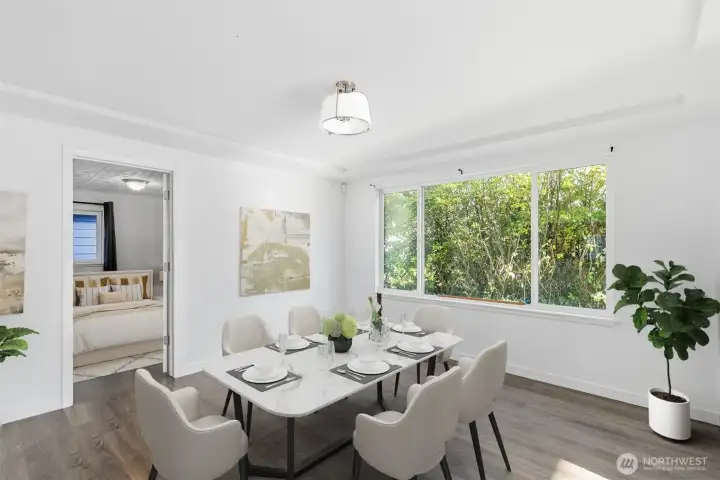Main House: Dining Room.