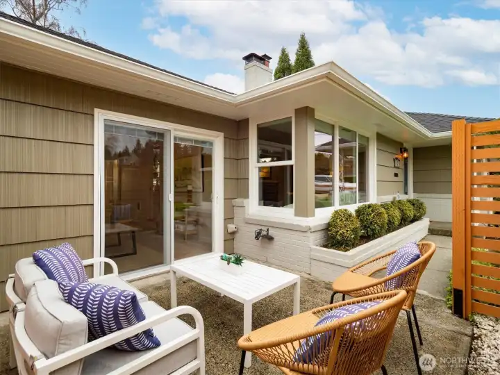 Windows, slider opens, it brings the whole gathering inside and out together.