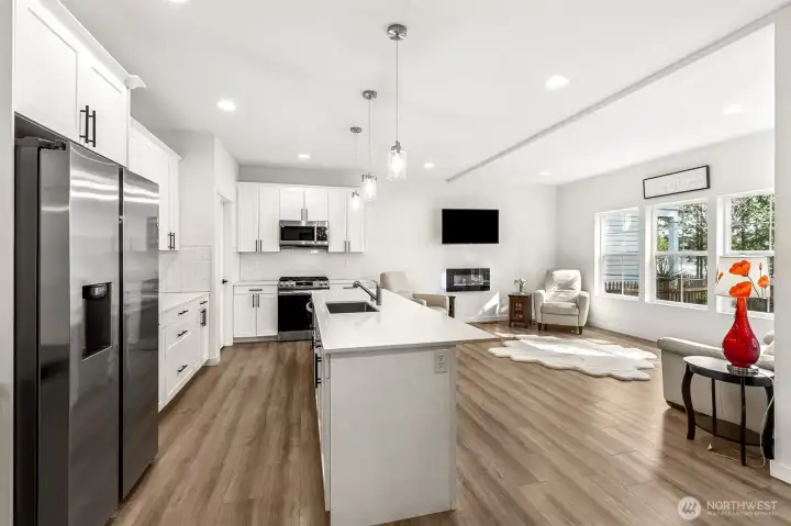 8 Ft Quartz Center Island