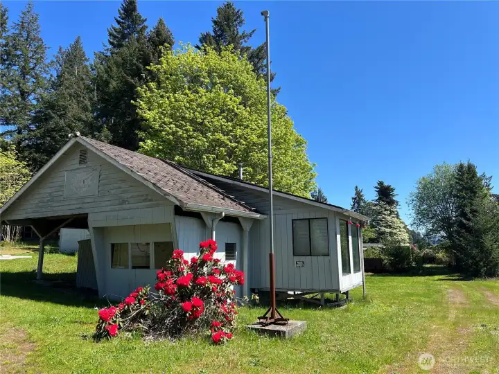 Travel trailer will not be removed by seller.
