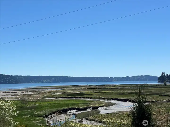 One lot has deeded beach access