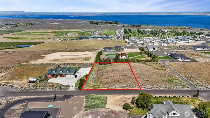 Build your custom dream home surrounded by sweeping water views and unforgettable Eastern Washington sunsets.
