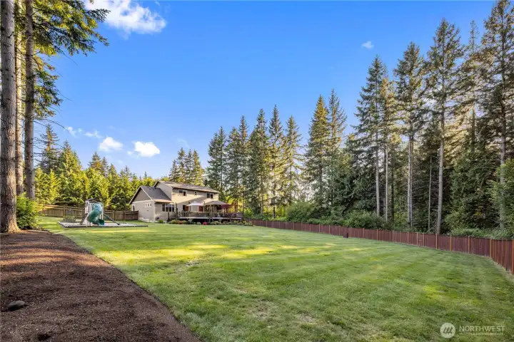 Sprawling grounds offer endless room to relax, entertain & play in privacy!