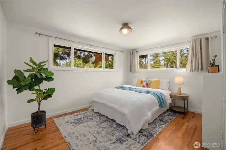 3rd bedroom at back