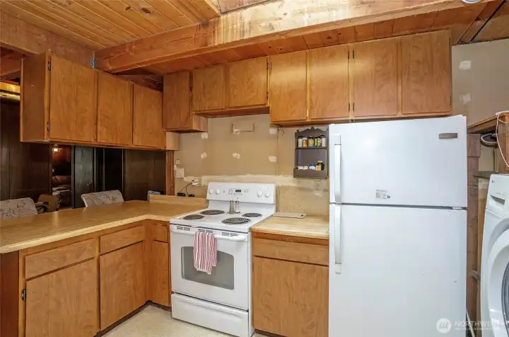 Another view of the kitchen, offering a great opportunity to bring your creative vision and updates to life. Another view of the kitchen, offering a great opportunity to bring your creative vision and updates to life.