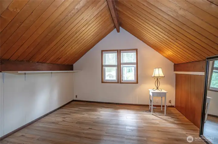 Upper level guest suite #2. Upper level guest suite #2.