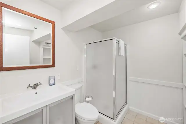 3/4 Bathroom