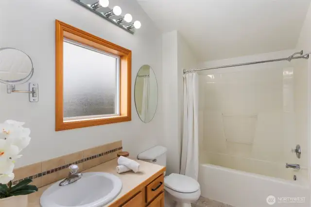 Upstairs primary bath