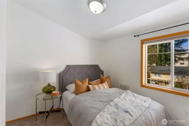 Upstairs guest bedroom