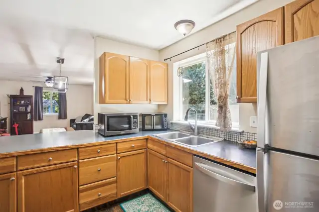 Nice kitchen with newer appliances & tile floors.