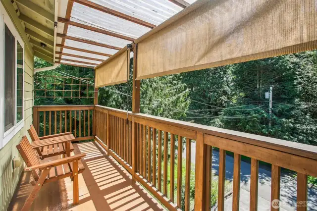Sun porch with nice territorial views. Warm & cozy\.