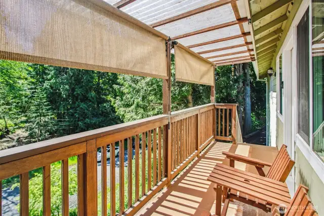 Sun deck 2 opposite view.