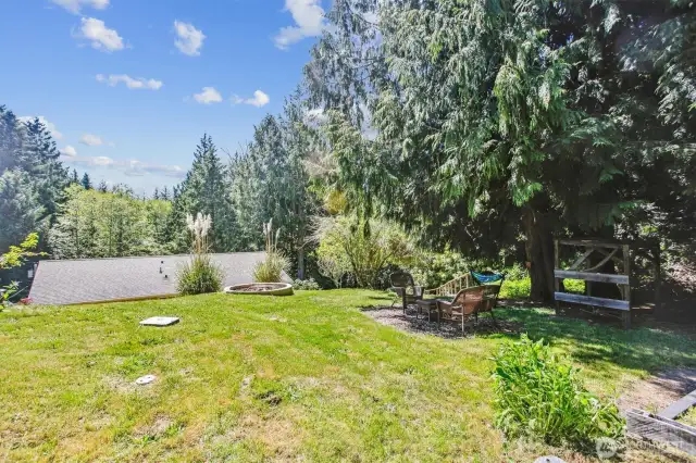 Large upper yard/play area.