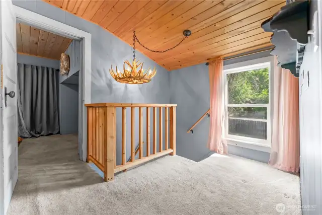 Upstairs landing connects the 3 bedrooms and bathroom.