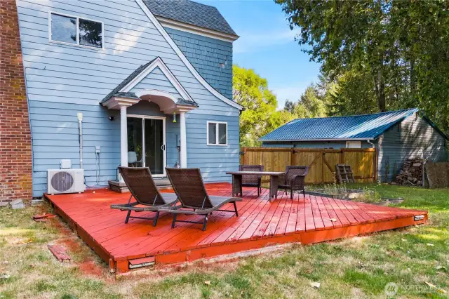 Step right outside to a spacious deck with room for seating and outdoor dining—an ideal space for entertaining or simply relaxing in the sunshine.