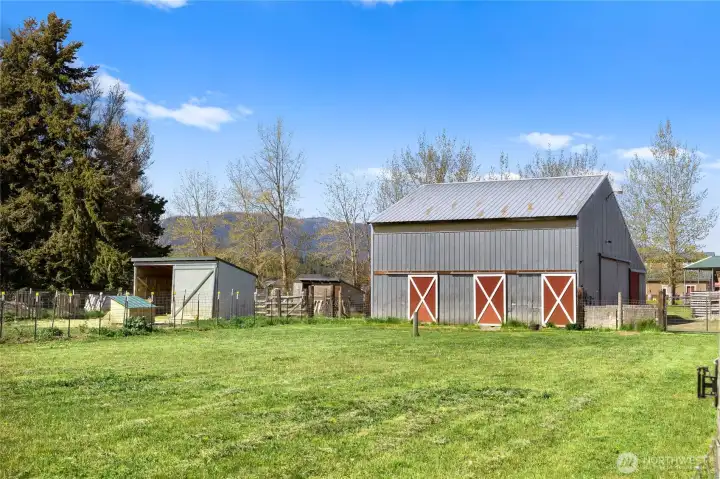 Shop/Barn has stalls for horses & a nice pasture run too.