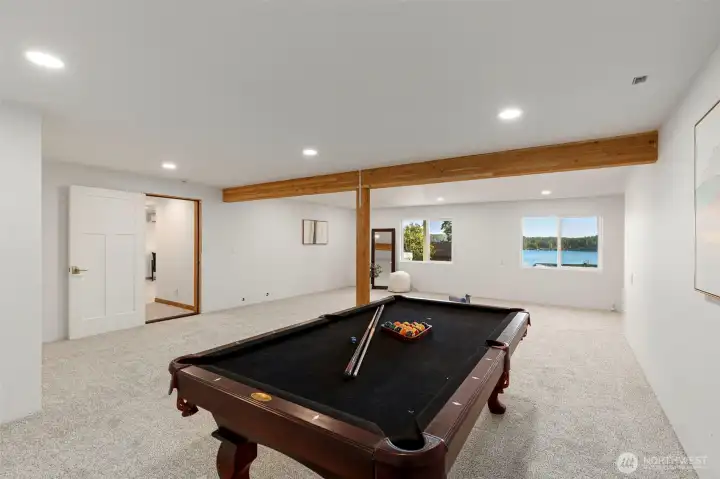 Newly finished 800sf space for all your ideas