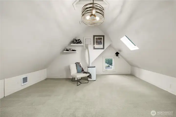 3rd floor 4th bedroom