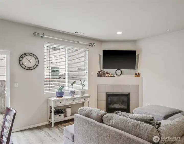 Gas fireplace for those cozy days and nights.