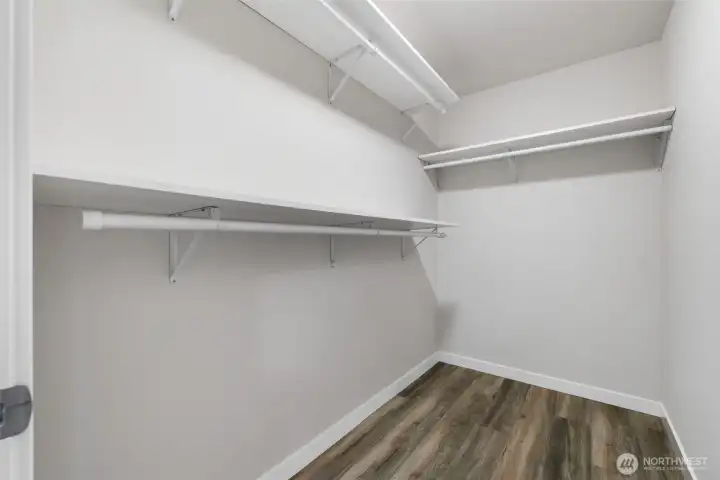 Level 2, 3rd bedroom walk-in closet
