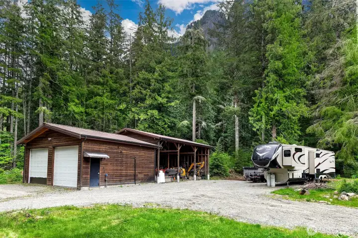 ADU is one bed/one bath plus a loft space. Attached to a super high ceiling carport for RVs, Toys and Machinery. ADU is one bed/one bath plus a loft space. Attached to a super high ceiling carport for RVs, Toys and Machinery.