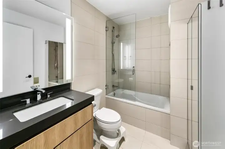 Full bath in the ADU. Full bath in the ADU.