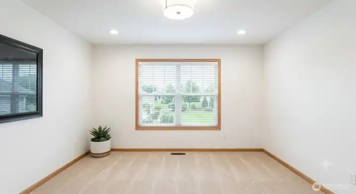 Primary suite with Ceiling fan