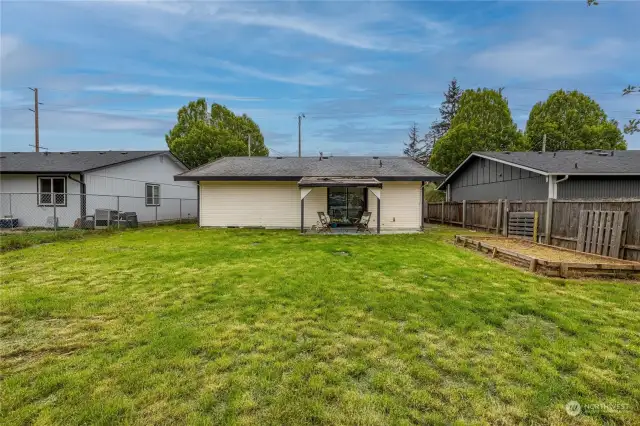 This large yard has room for a game of volleyball or lawn golf. You can entertain your guest in a multitude of ways.