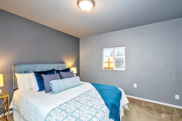 Downstairs bedroom.