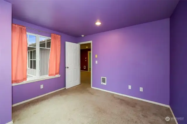 Upstairs bedroom.