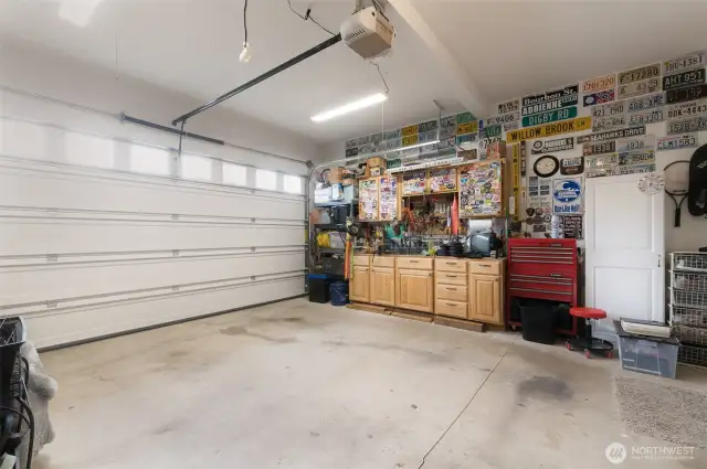 3 car garage is 755 sqft.