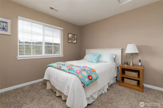 Second bedroom.