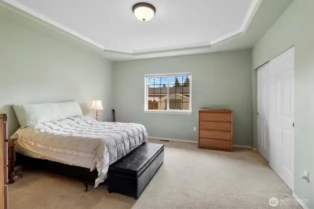 MAIN BEDROOM