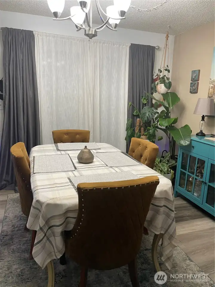 Large dinning room