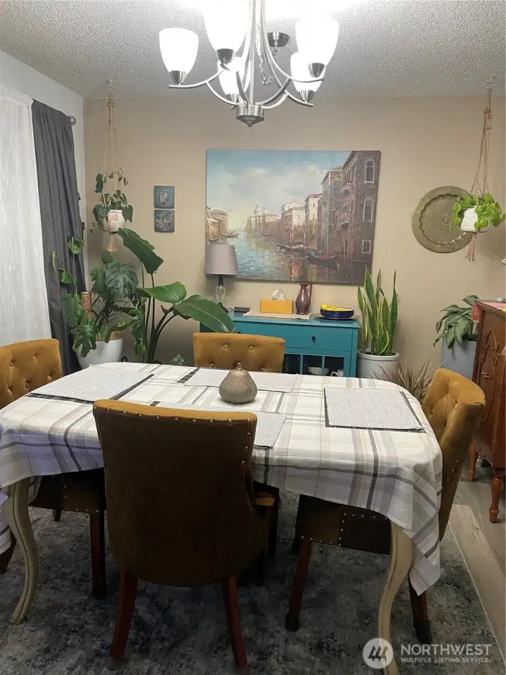 Elongated Dinning area