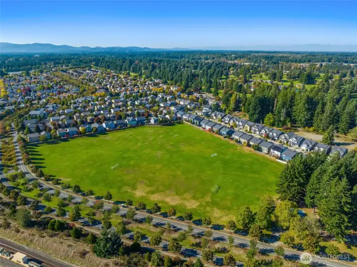 1 of Horizon Pointe's 5 parks